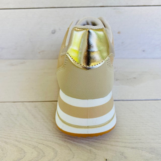 Sneakers met plateauzool beige