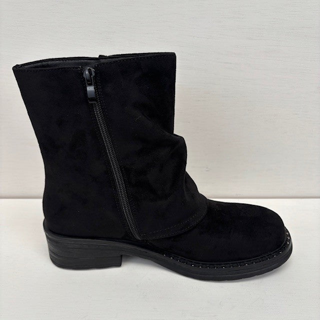 Zwarte boots met flap en gespjes