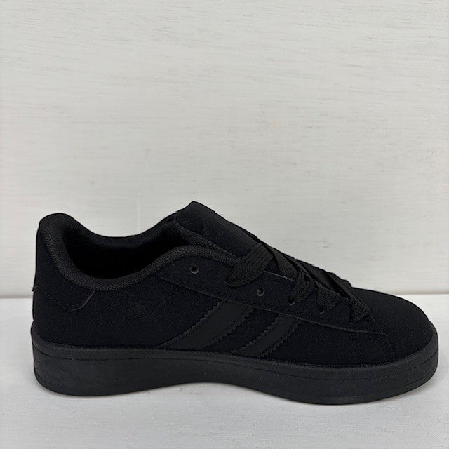 Retro sneaker all black