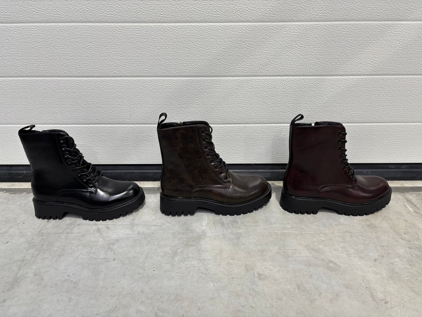 Basic veterboots met stoere zool zwart