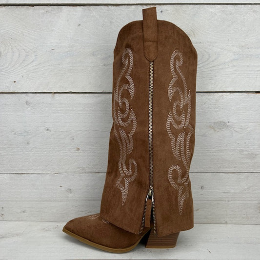 Hoge suèdine cowboylaars met leuke flap camel