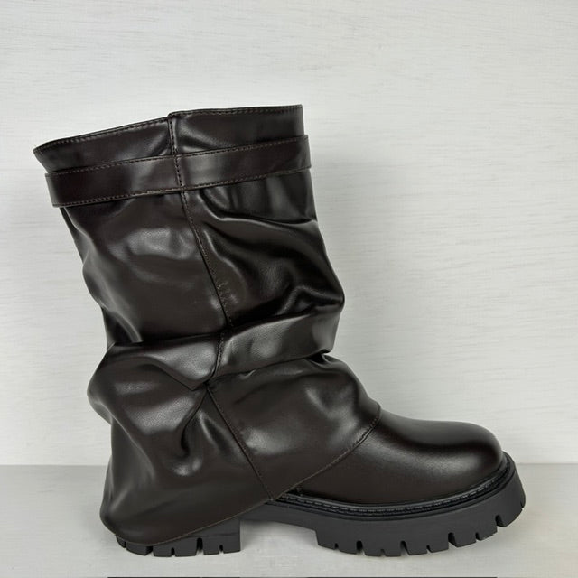 Slouchy boots met stoer design bruin