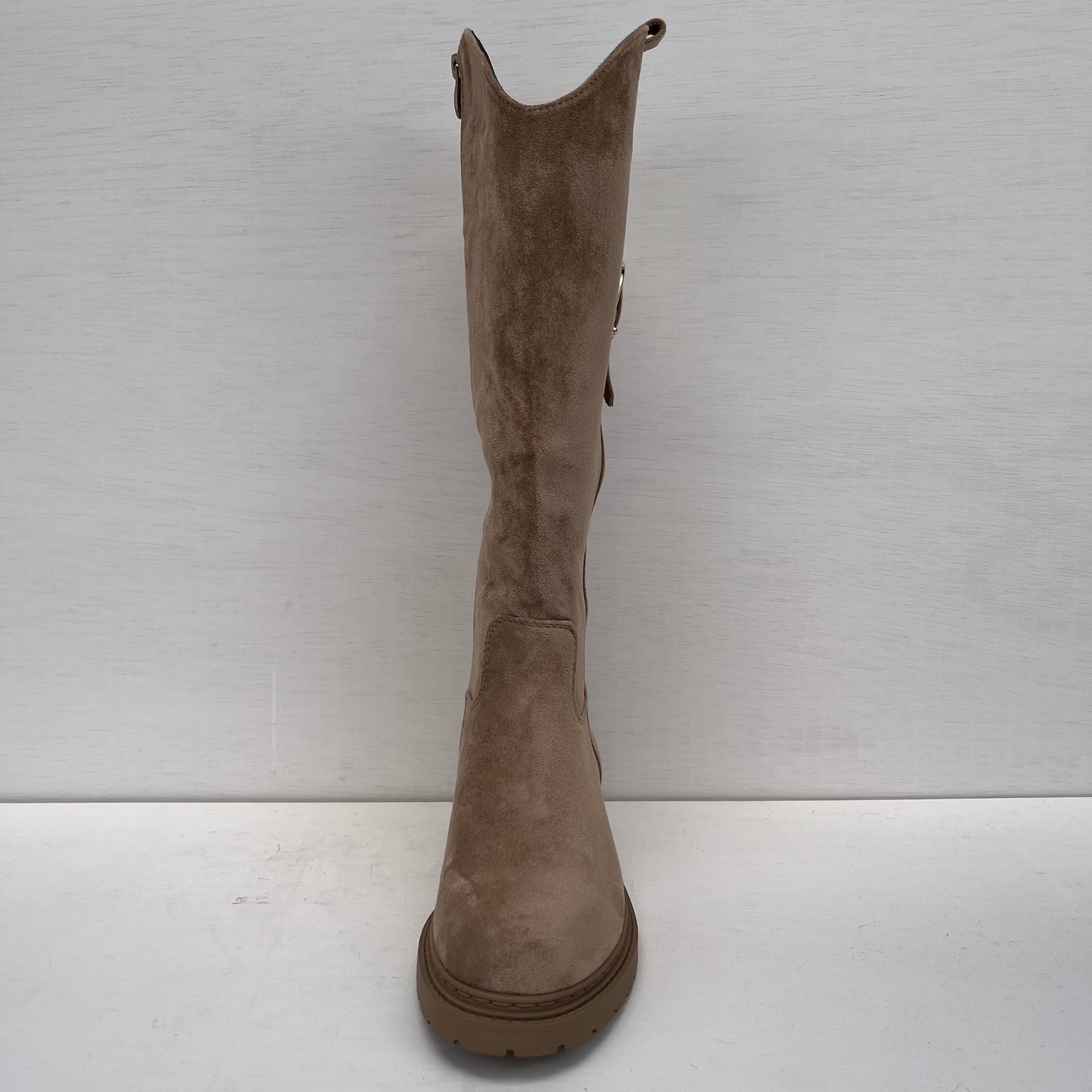 Hoge suedine boots met siergesp