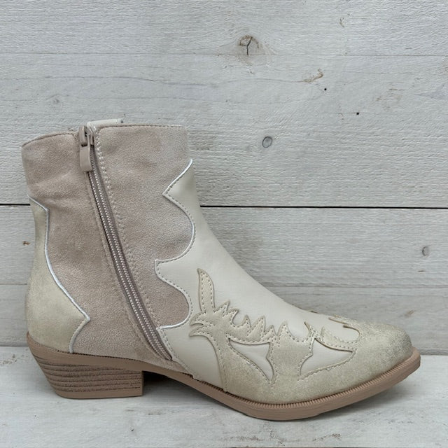Leuk cowboylaarsje met lage hak goud beige