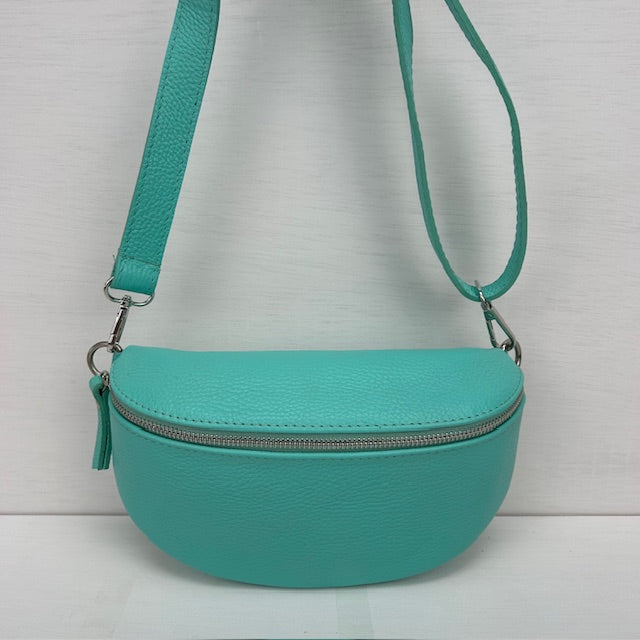 Real leather heuptasje blauw