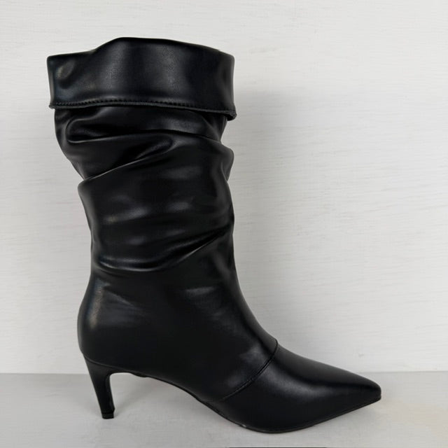Trendy slouchy laarzen met naaldhakje zwart