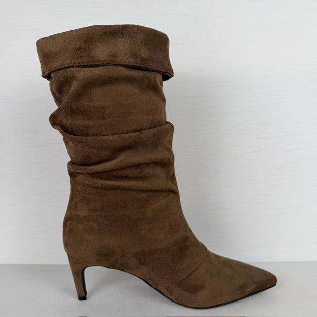 Trendy slouchy laarzen met naaldhakje lichtbruin