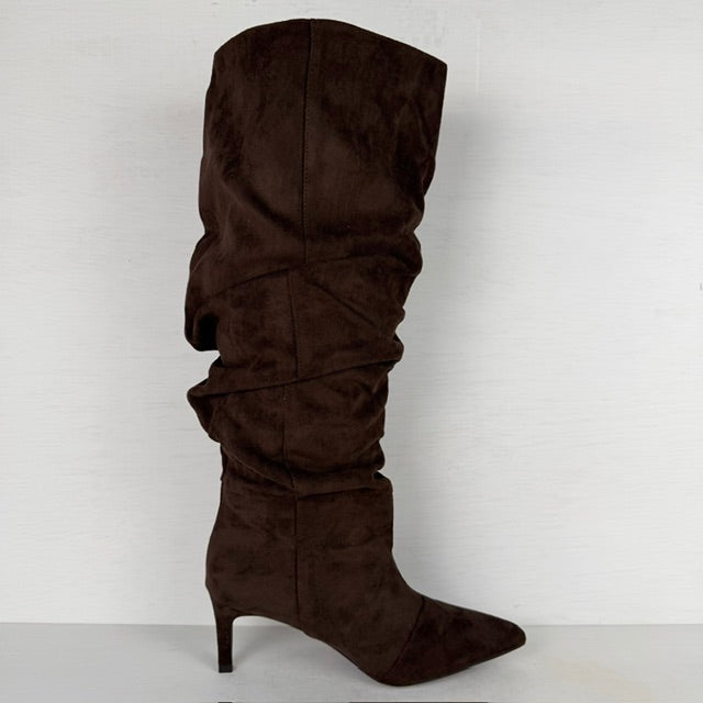 Hoge slouchy laarzen met naaldhakje bruin