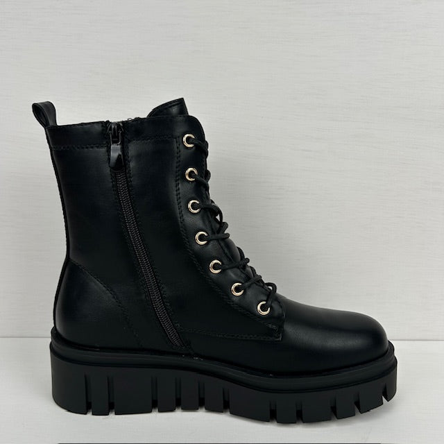 Leatherlook boots met gouden detail zwart