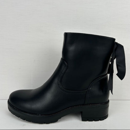 Leatherlook enkellaarsje met strik zwart