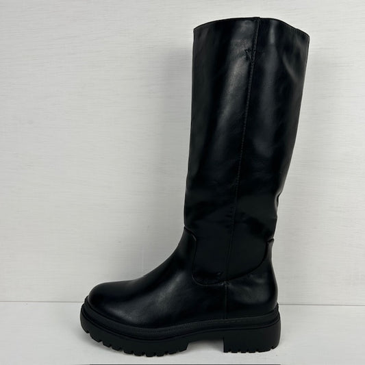 Hoge leatherlook laars met stoere zool zwart