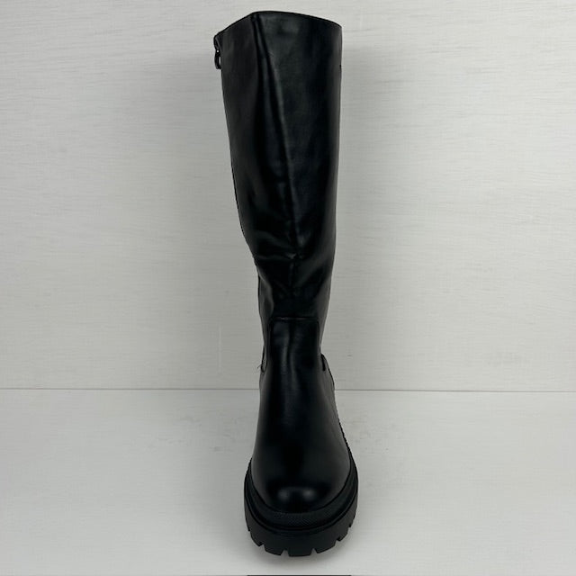 Hoge leatherlook laars met stoere zool zwart