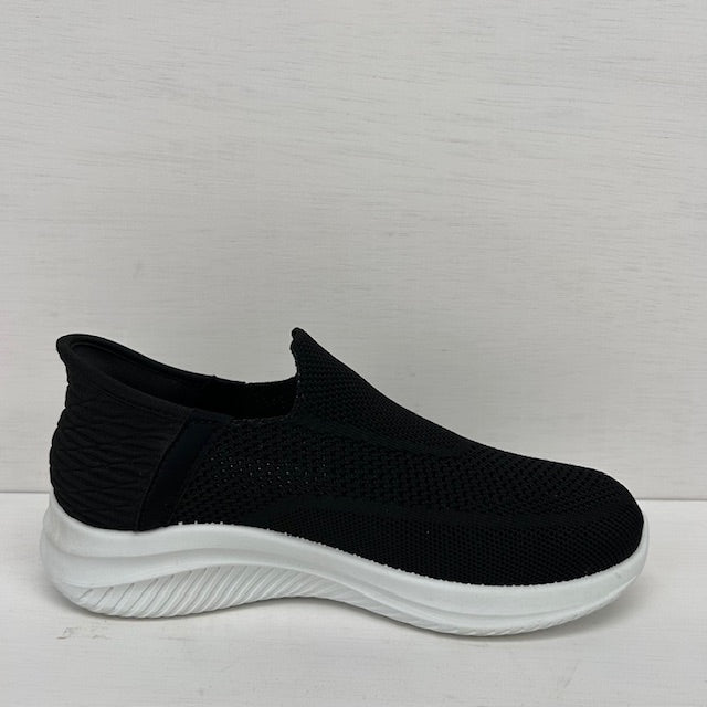 Leuke instapsneakers zwart