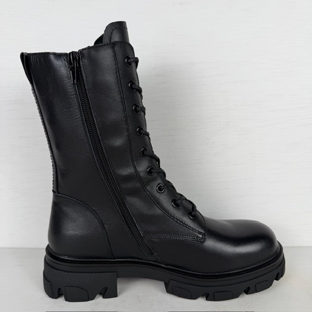 Leuke real leather veterboots zwart