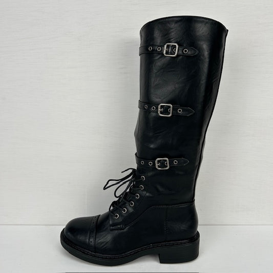 Hoge laarzen met stoere afwerking zwart