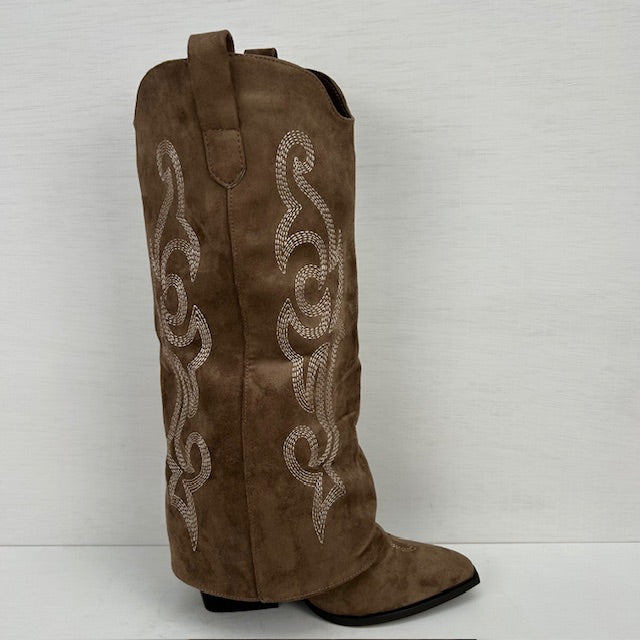 Hoge suèdine cowboylaars met leuke flap khaki