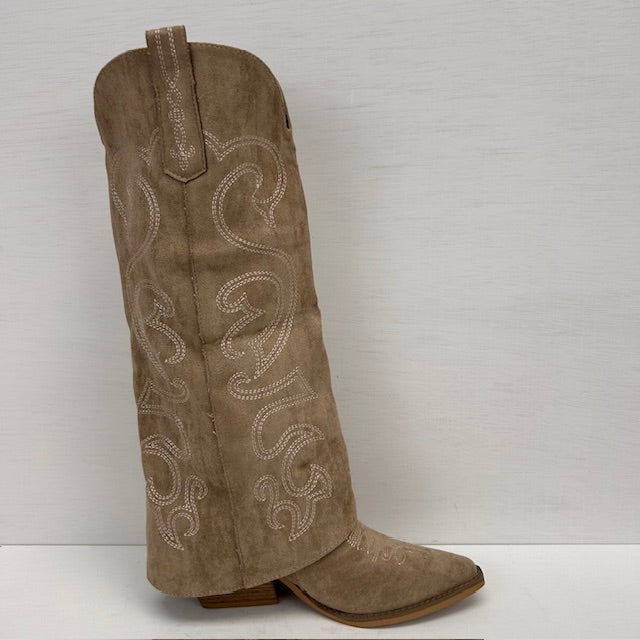 Hoge suèdine cowboylaarzen met sierlijke flap khaki