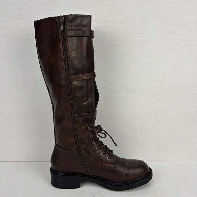Hoge laarzen met stoere afwerking bruin