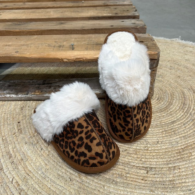 Cozy pantoffels dark leopard