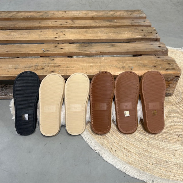 Cozy pantoffels goud