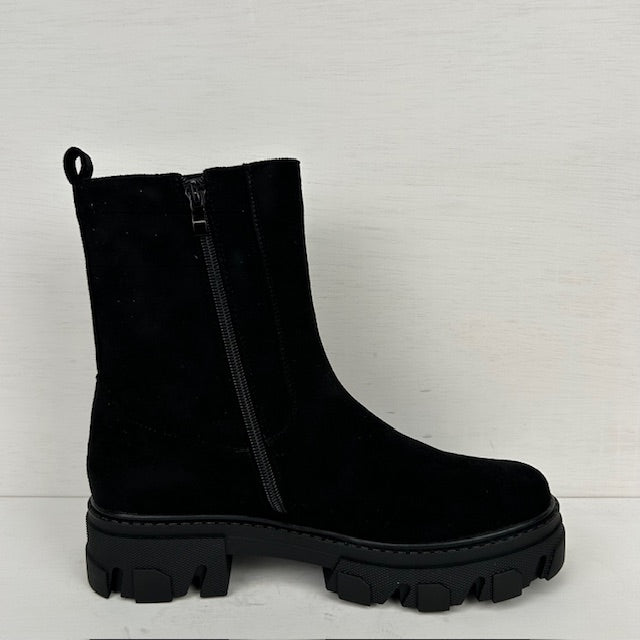Tijdloze suèdine boots zwart