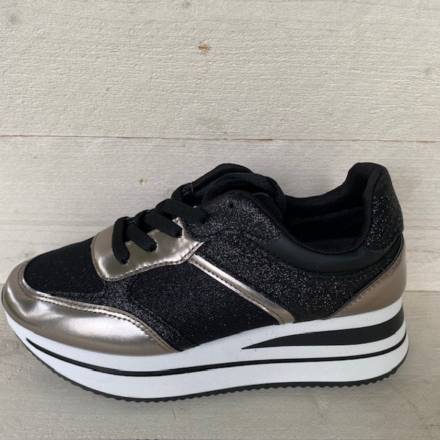 Shiny sneakers zwart