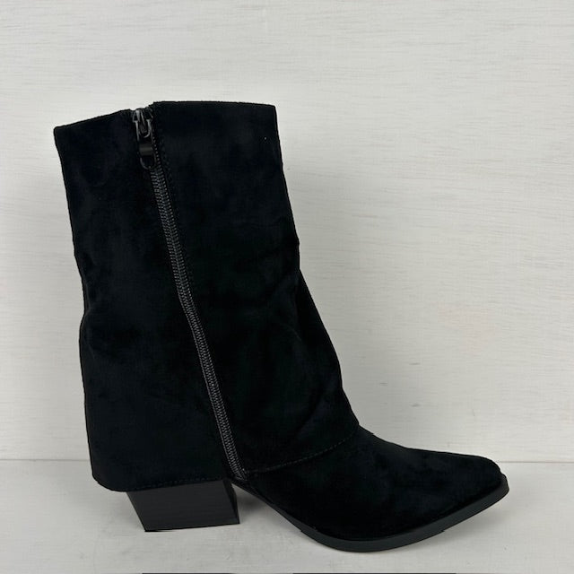 Suèdine cowboylaarsjes met shiny flap zwart