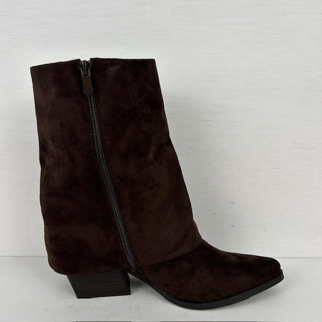 Suèdine cowboylaarsjes met shiny flap bruin