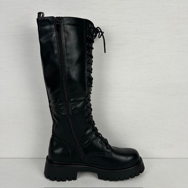 Hoge leatherlook laarzen met veters zwart