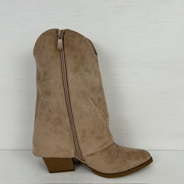 Suèdine cowboylaarsjes met trendy flap khaki