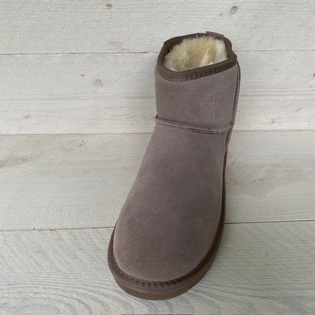 Real leather uggies tuape