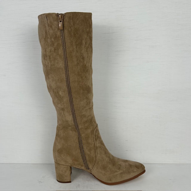 Suèdine cowboylaarzen met elegante hak khaki