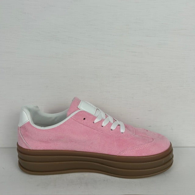 Trendy retro sneakers roze