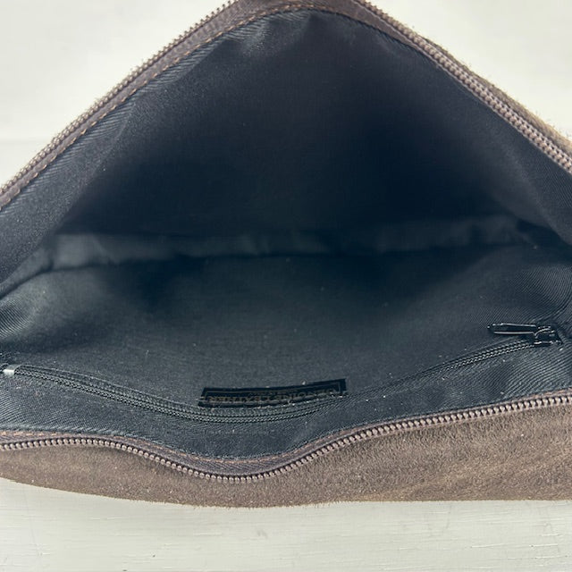 Real leather schoudertasje met gouden studs bruin