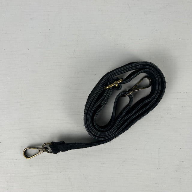 Real leather schoudertasje met studs zwart