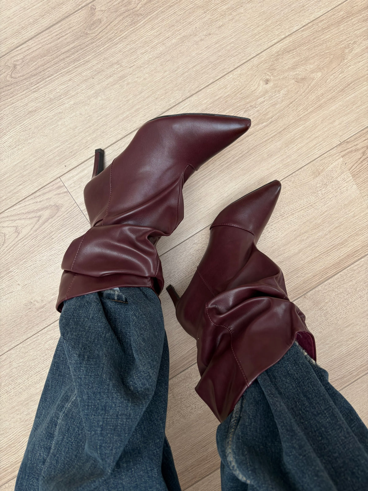 Trendy leatherlook laarzen met slouchy design rood