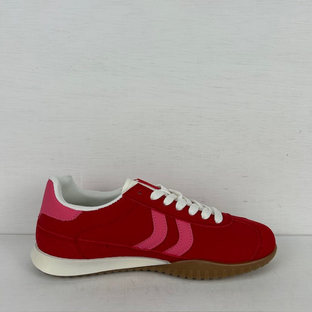 Sportieve sneakers met leuke afwerking rood