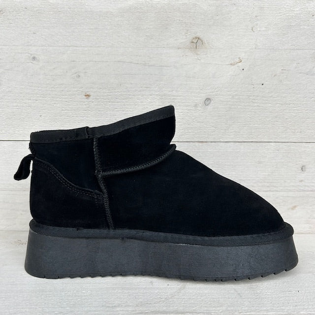 Luxe suède uggies zwart