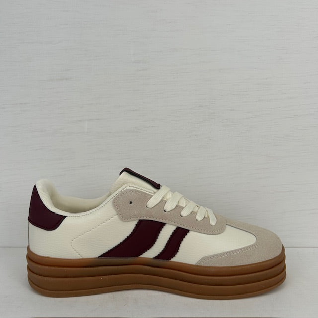 Gave sneakers met retrozool beige / Bordeaux rood