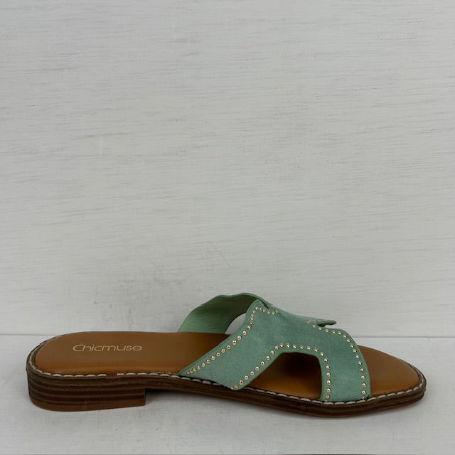 Geweldige zomerse slippers groen