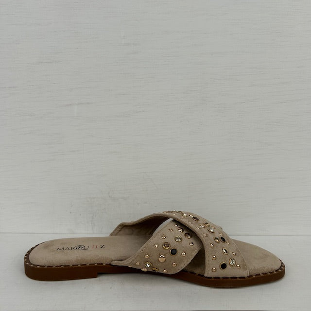 Slippers met studs beige