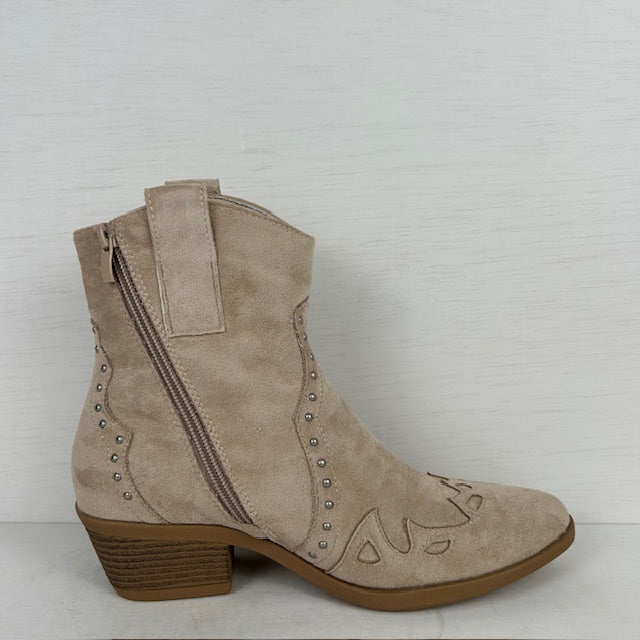 Suèdine cowboylaarsjes met studs beige