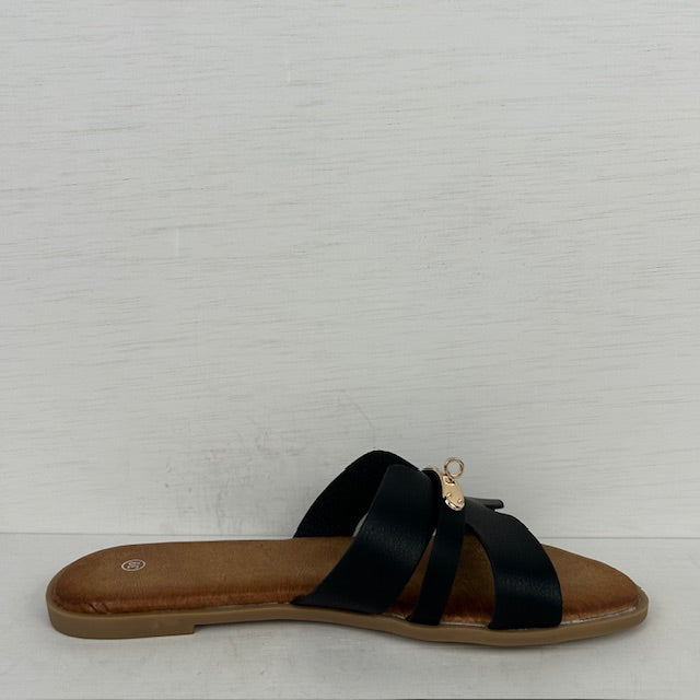 Leuke slippers met gouden detail zwart