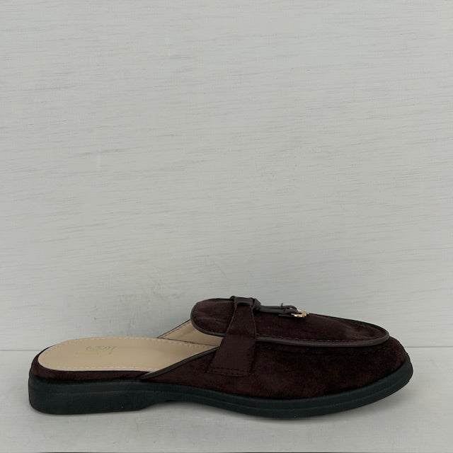 Leuke instap slippers bruin