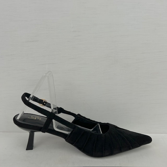 Suèdine slingbacks met leuke afwerking zwart