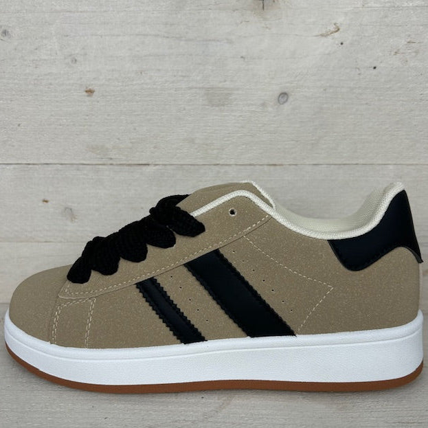 Trendy sneakers met leuke retrozool taupe