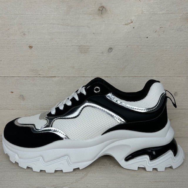 Gave sneaker met chunky zool zwart