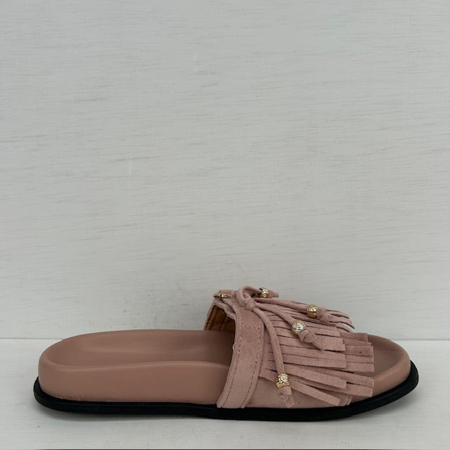 Geweldige slippers met franjes roze