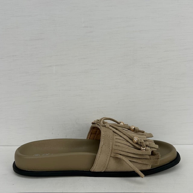 Geweldige slippers met franjes khaki