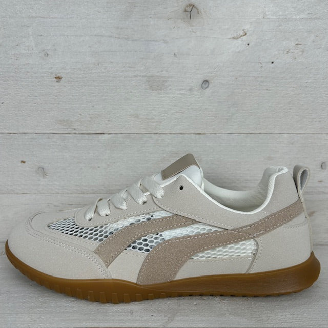 Retro sneaker met gaatjes motief khaki